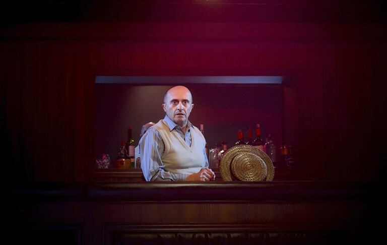 UN BAR BAJO LA ARENA, Teatro María Guerrero, 2018